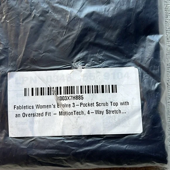 Evolve Fabletics Scrub Top - Picture 7 of 7